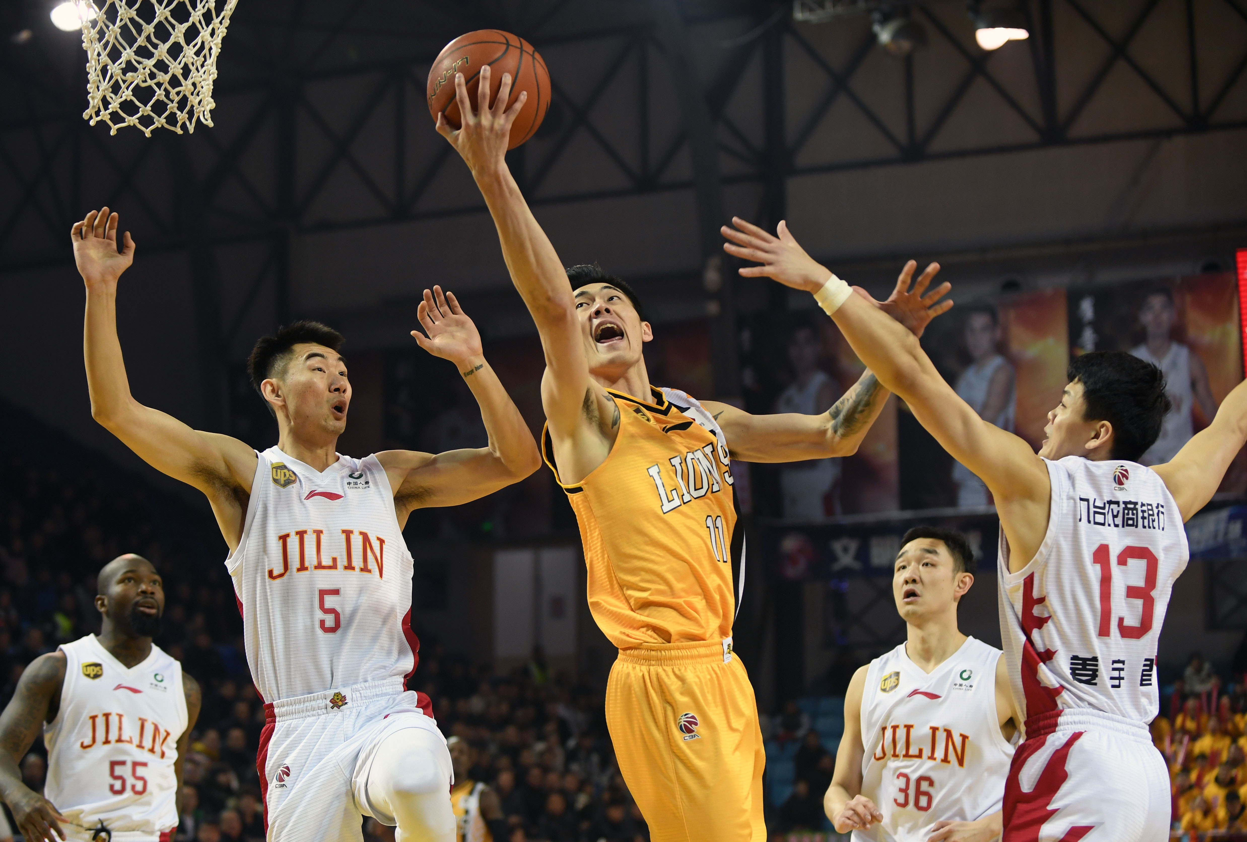 直接出界 直接出界